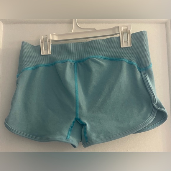 Free People Movement Running Shorts Size M/L - Picture 2 of 4